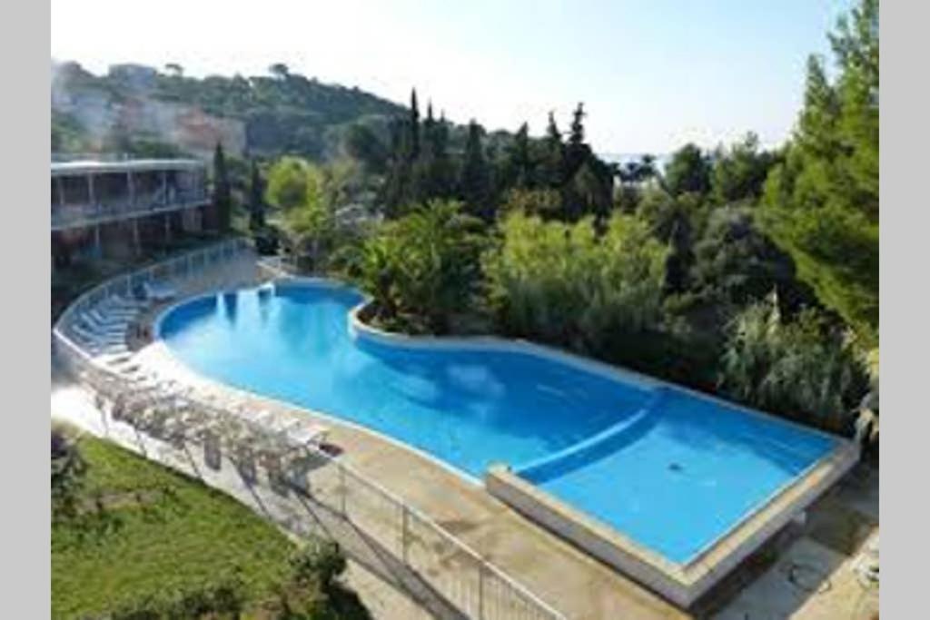 Les Terrasses Du Liouquet T2, Piscine , Parking , Mer A 150 M La Ciotat Exterior foto